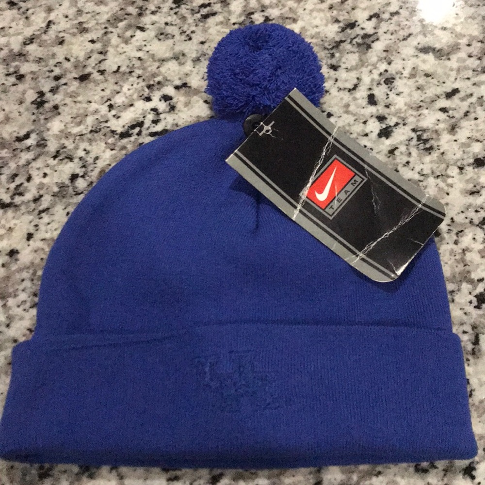 NWT Nike University of Kentucky beanie